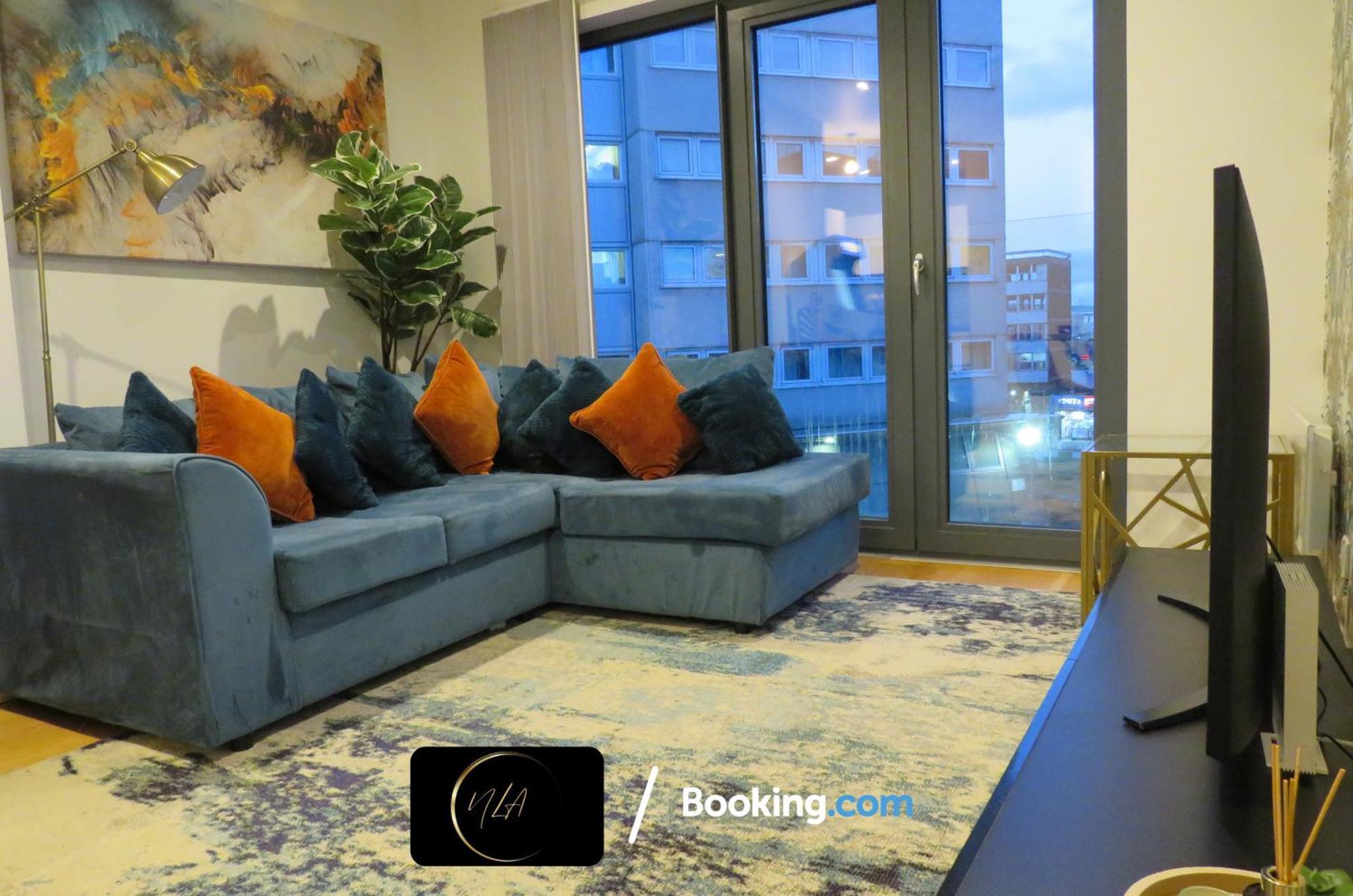 City Centre Apartment With Free Parking, 2 Bathrooms, Netflix And Wifi - Suitable For Contractors And Families - By Noor Luxury Accommodations Бирмингем Экстерьер фото
