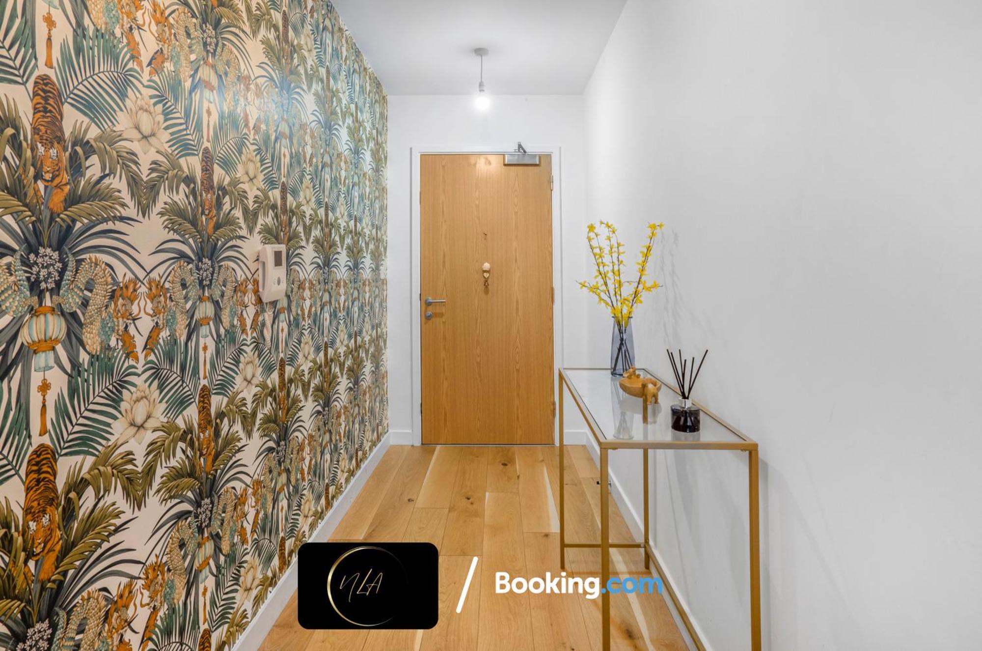 City Centre Apartment With Free Parking, 2 Bathrooms, Netflix And Wifi - Suitable For Contractors And Families - By Noor Luxury Accommodations Бирмингем Экстерьер фото